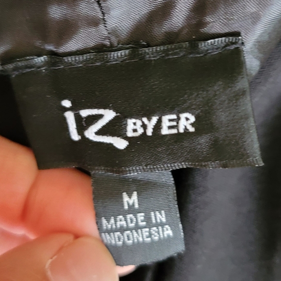 iZ Byer Blazer - Picture 3 of 3